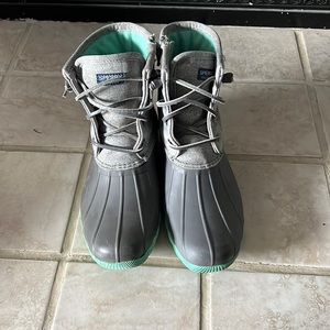 Sperry saltwater boot